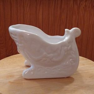 Santa Sleigh White Ceramic Holiday Candy Dish Decor Gift New